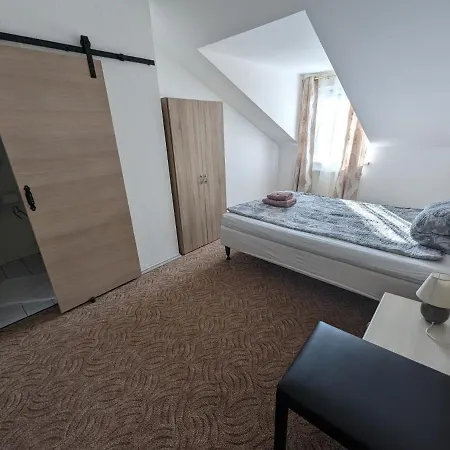 Gaestehaus Szálloda 3*