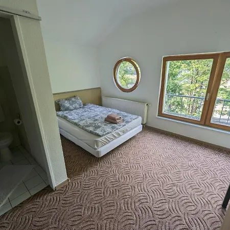 Gaestehaus Szálloda 3*