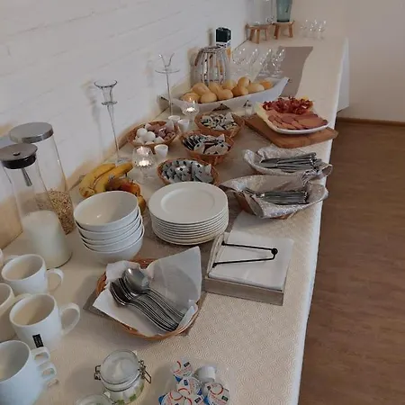 Gaestehaus Szálloda