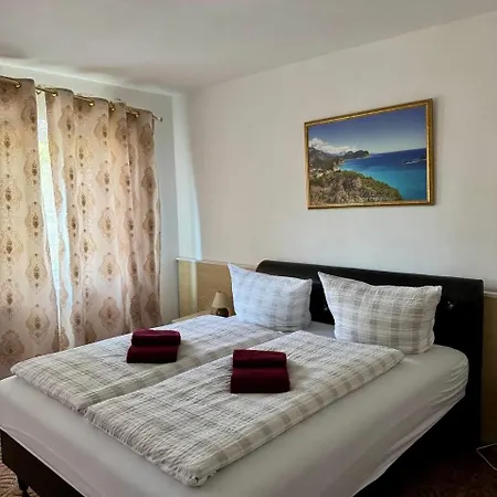 Gaestehaus Hotel