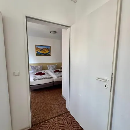 Hotel Gaestehaus 3*