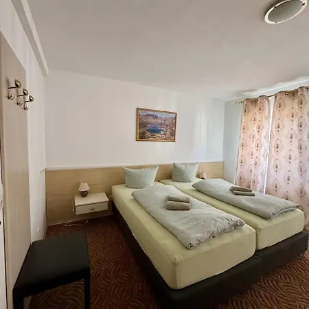 Gaestehaus Hotel Altena